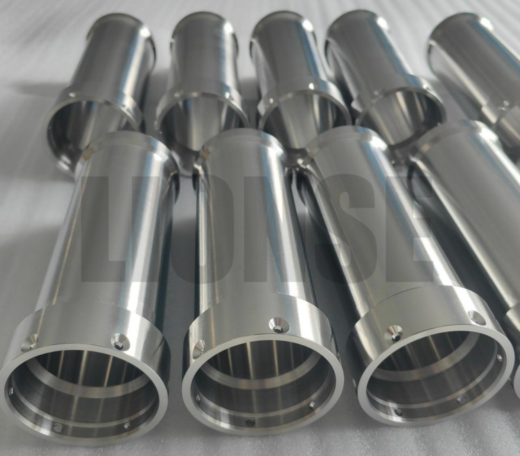 जहाज इंजीनियरिंग के लिए टाइटेनियम एक आदर्श सामग्री क्यों है?