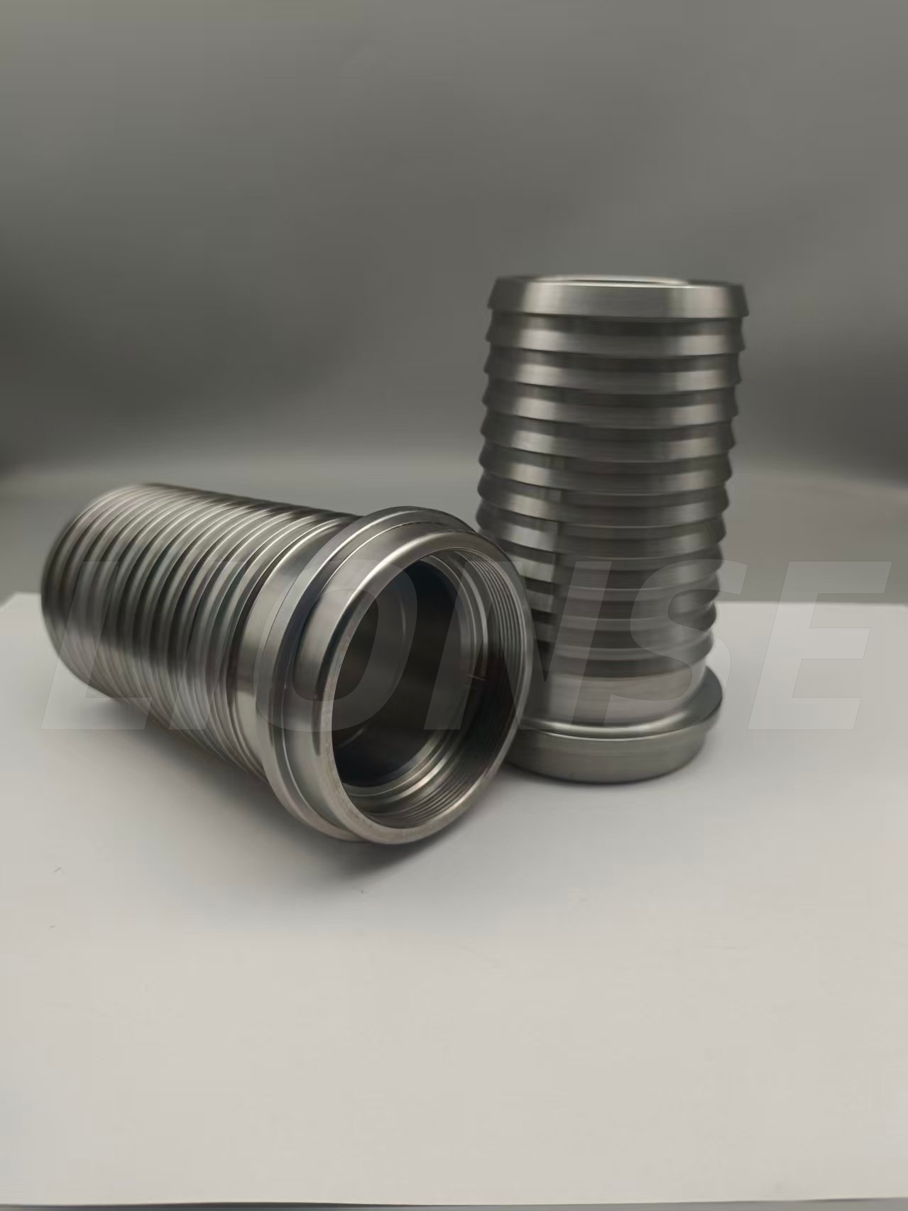 सीएनसी मशीनिंग और स्टेनलेस स्टील भागों की टर्निंग