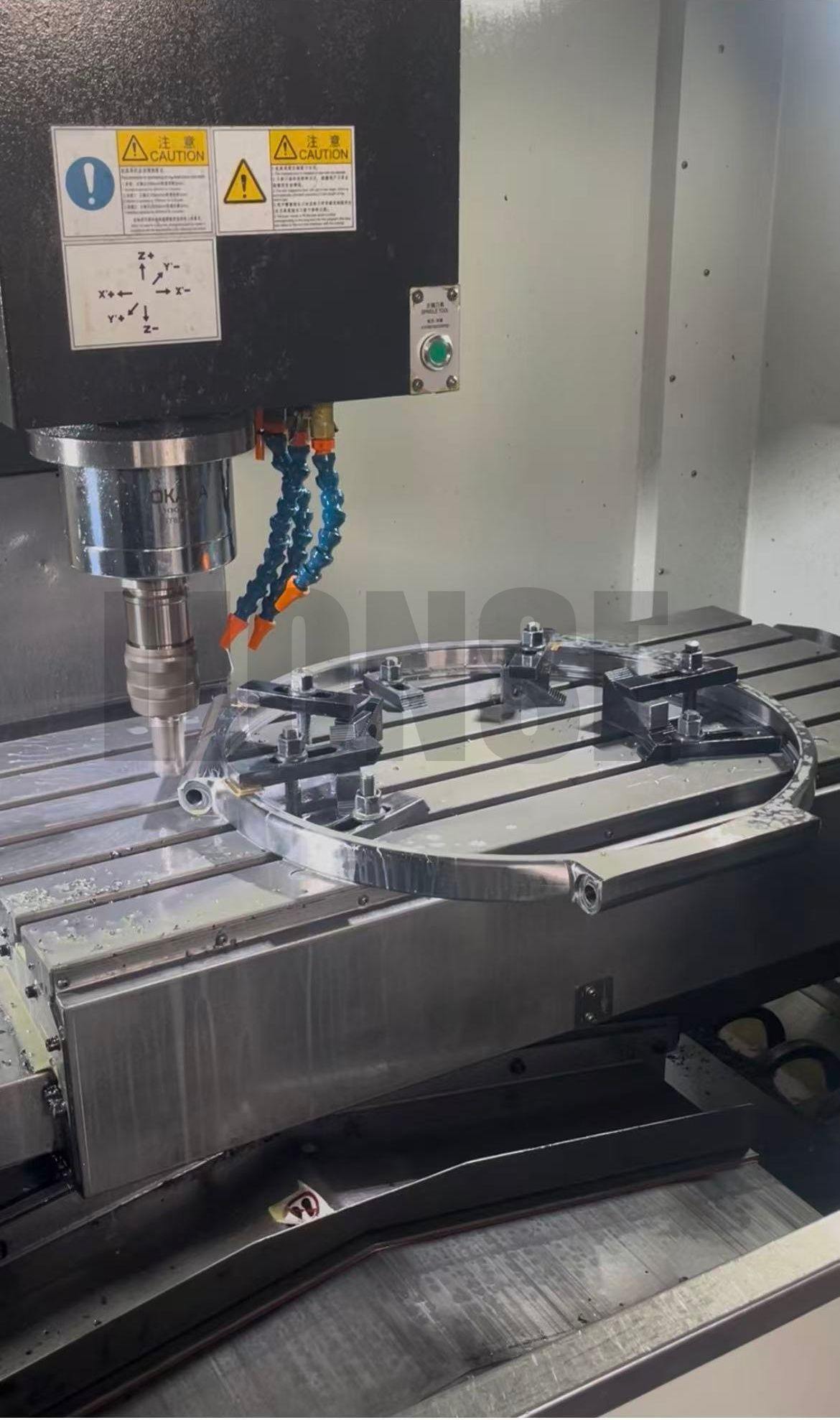 बड़े बोर स्टेनलेस स्टील मल्टी ग्रूव लॉकिंग रिंग कस्टम लग्स