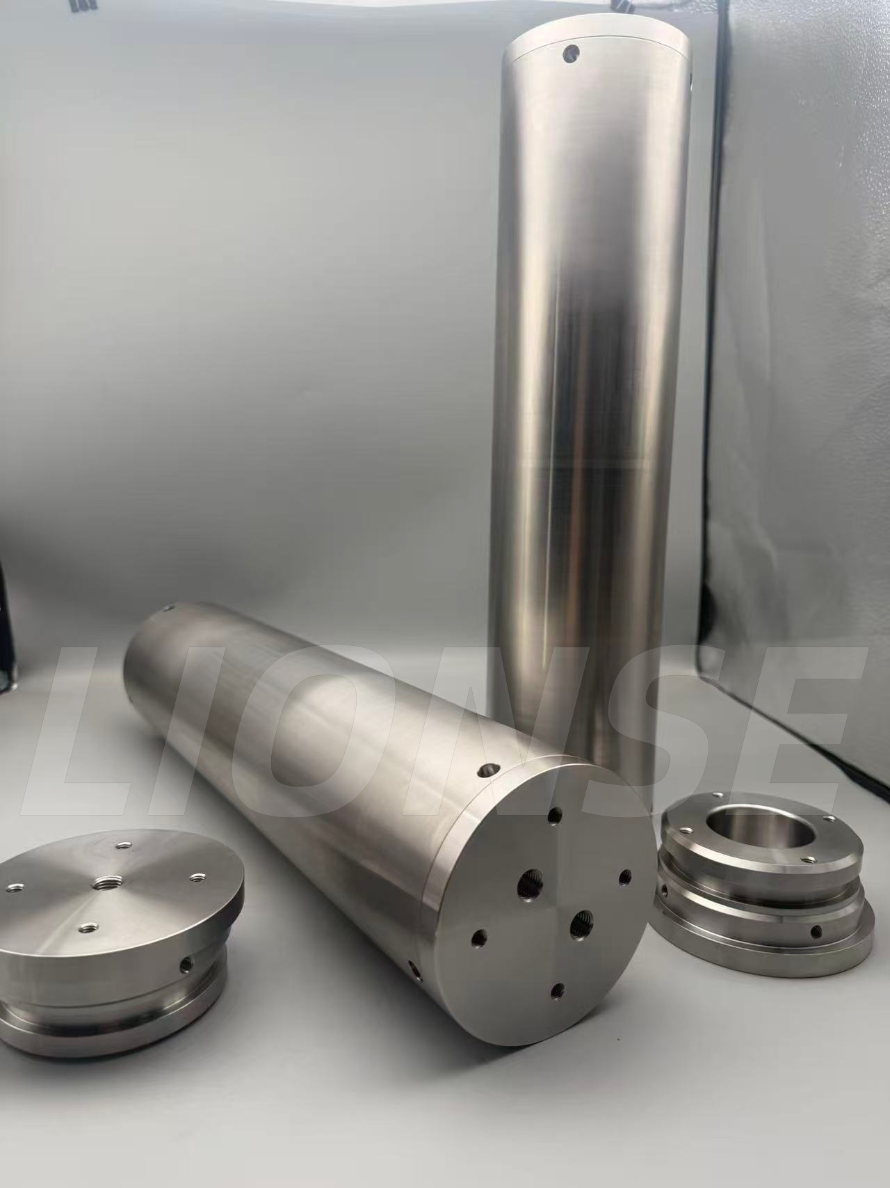 गहरे समुद्र में अन्वेषण सोनार सिलेंडर बॉडी के लिए SS316L सीलबंद कार्बिन पार्ट्स